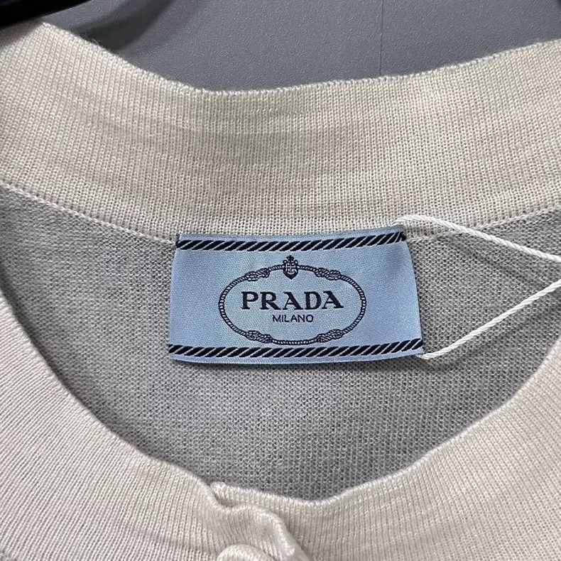 Prada Prada Gray knitwear 2502-Nextarrow Size US XXS / EU 40 - 4 Thumbnail