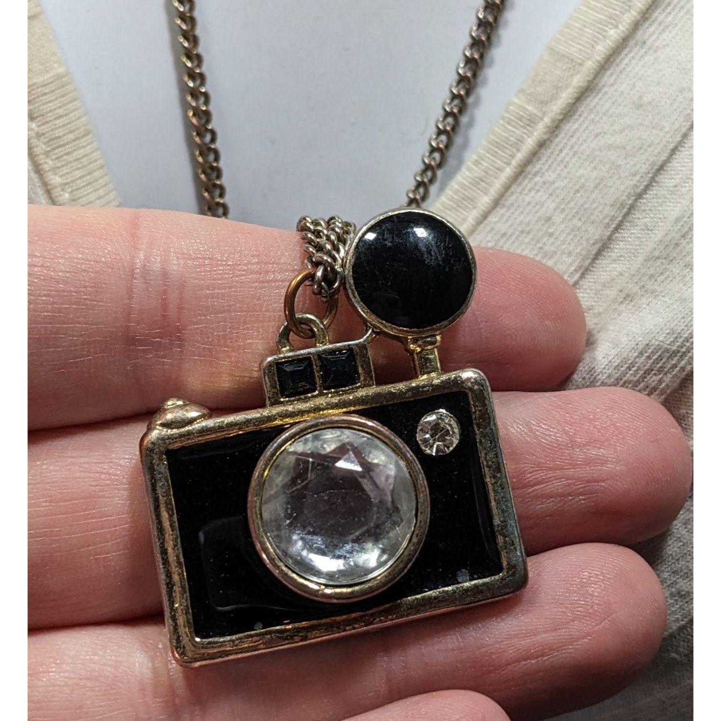 Other Quirky Glam Camera Pendant Necklace With Crystal Lens & Blac Size ONE SIZE - 4 Thumbnail