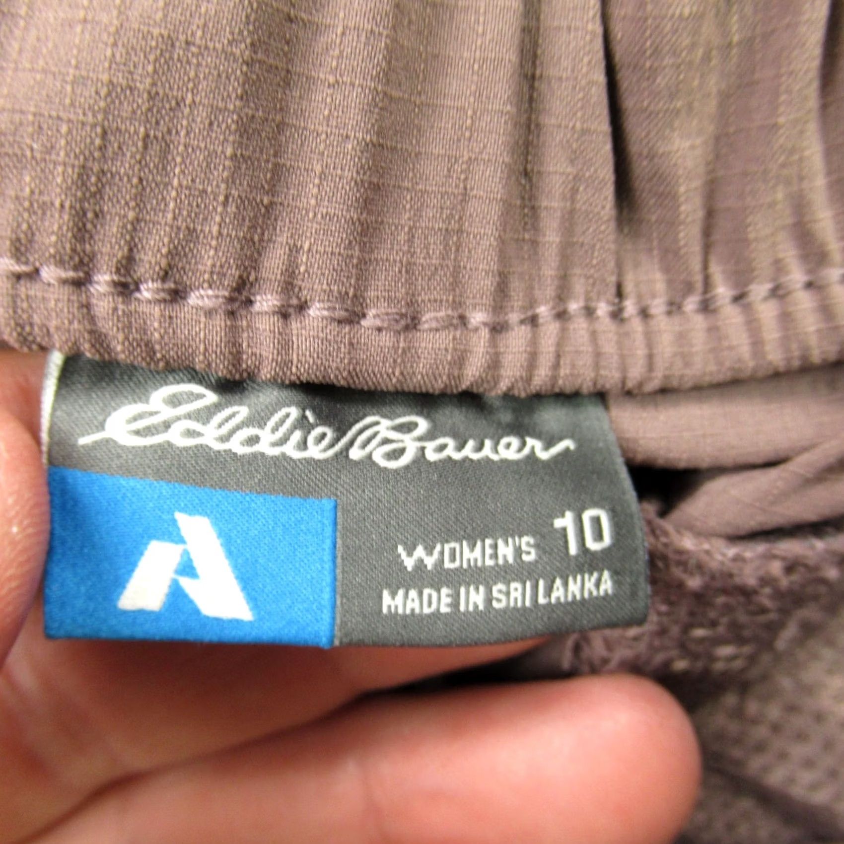 Eddie Bauer Eddie Bauer Shorts Women's Size 10 Pink Chino Flat Front Drawstring Solid Size 32" / US 10 / IT 46 - 4 Thumbnail