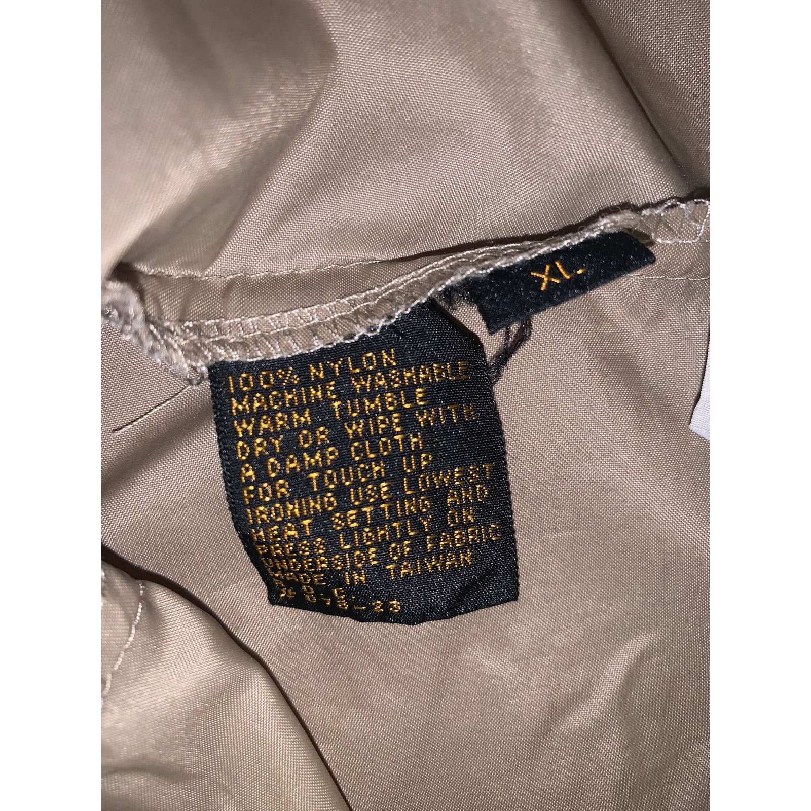 Lacoste × Vintage IZOD Lacoste Windbreaker Jacket Hooded Pullover Beige XL Size US XL / EU 56 / 4 - 6 Thumbnail