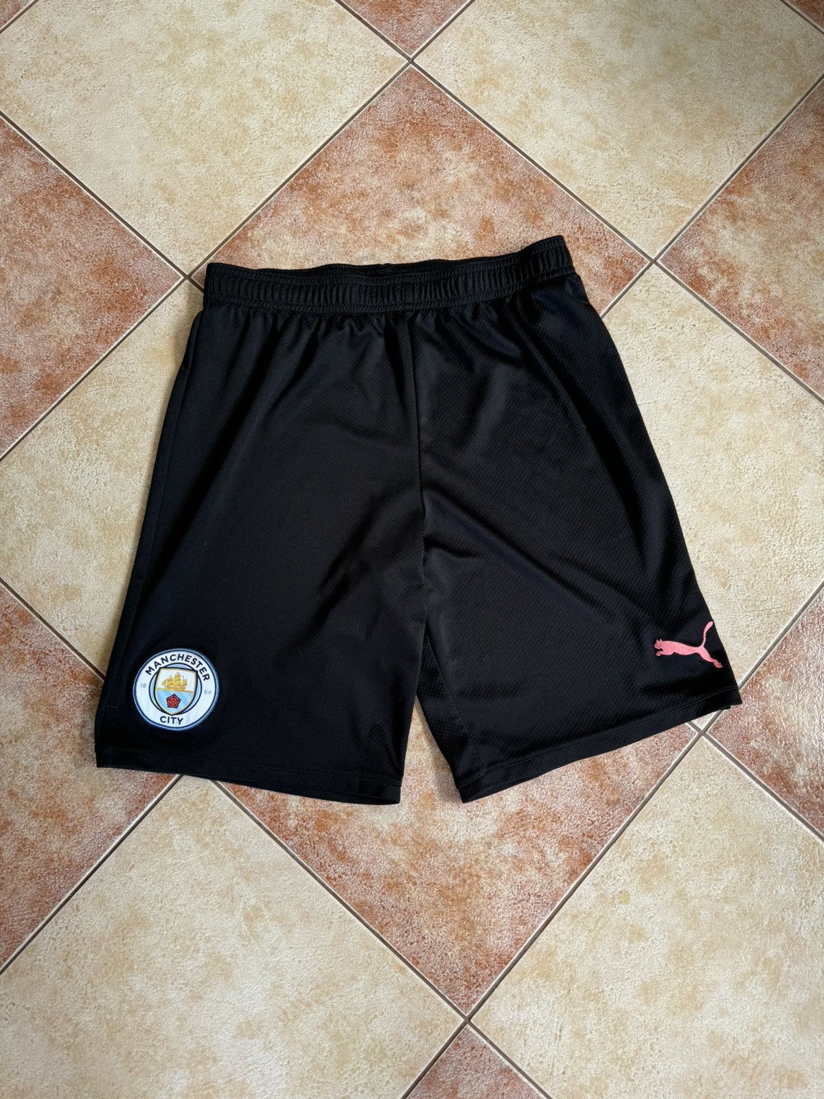 Puma Manchester City 2019-2020 Soccer Shorts Football Jersey Size US 30 / EU 46 - 1 Thumbnail