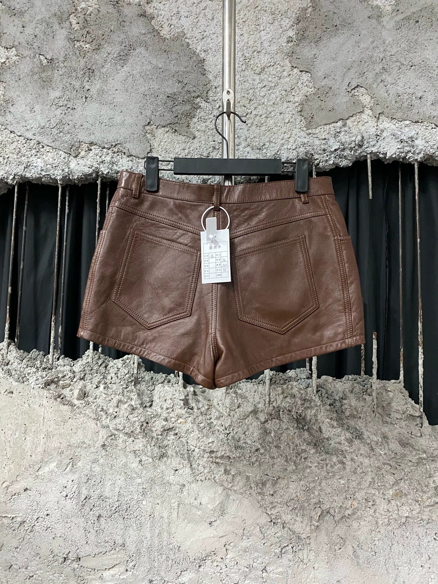 Saint Laurent Paris Saint Laurent SLP leather shorts Size 26" / US 2 / IT 38 - 2 Thumbnail