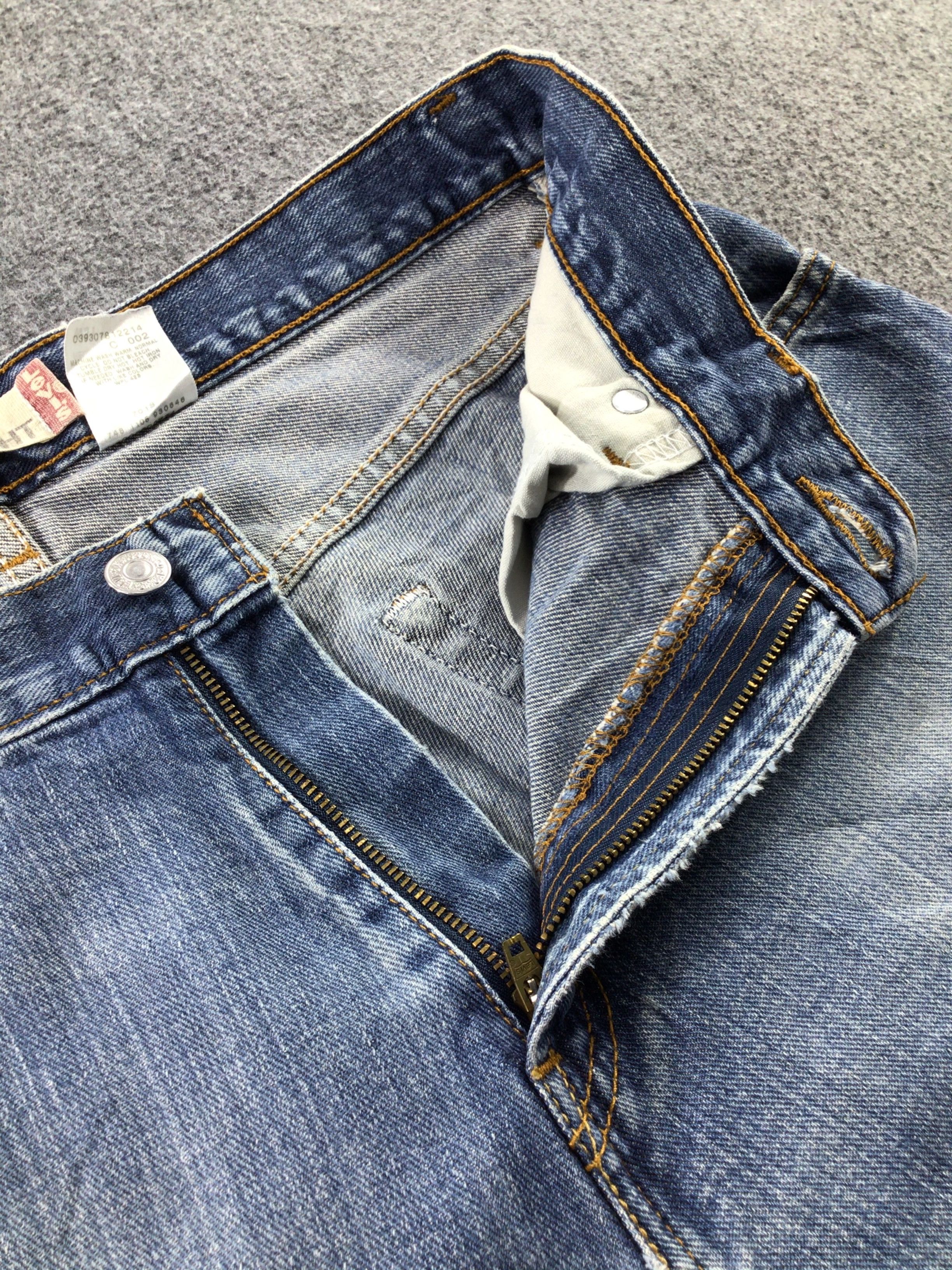 Levi's Vintage Levis 559 Jeans-J713 Size US 32 / EU 48 - 8 Thumbnail