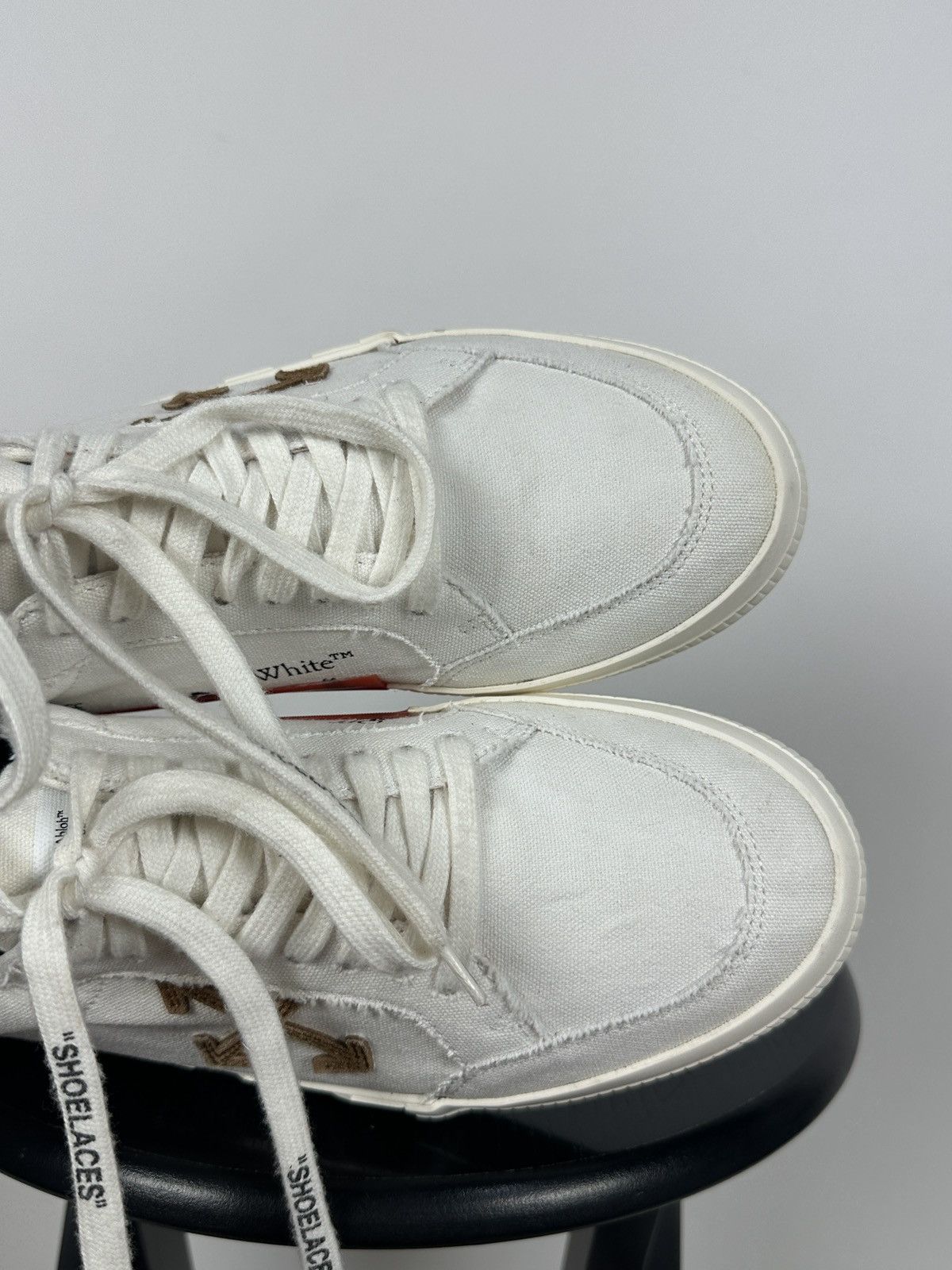 Off-White Off-White Vulcanized Virgil Abloh Low Top Sneakers Size US 9 / EU 42 - 21 Thumbnail