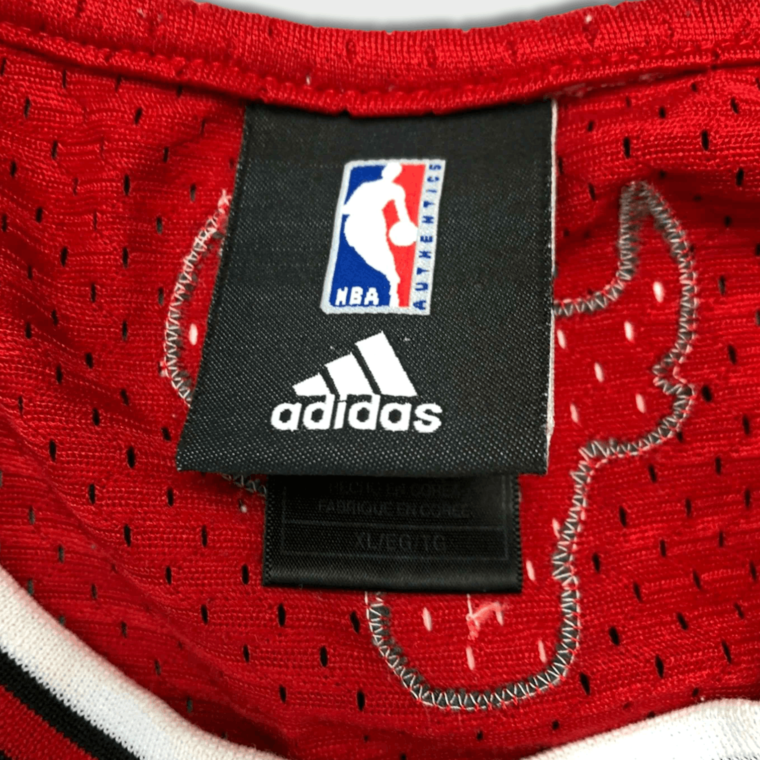 Adidas × NBA × Vintage Vintage Adidas Ben Wallace Chicago Bulls Jersey XL Red NBA Size US XL / EU 56 / 4 - 7 Thumbnail