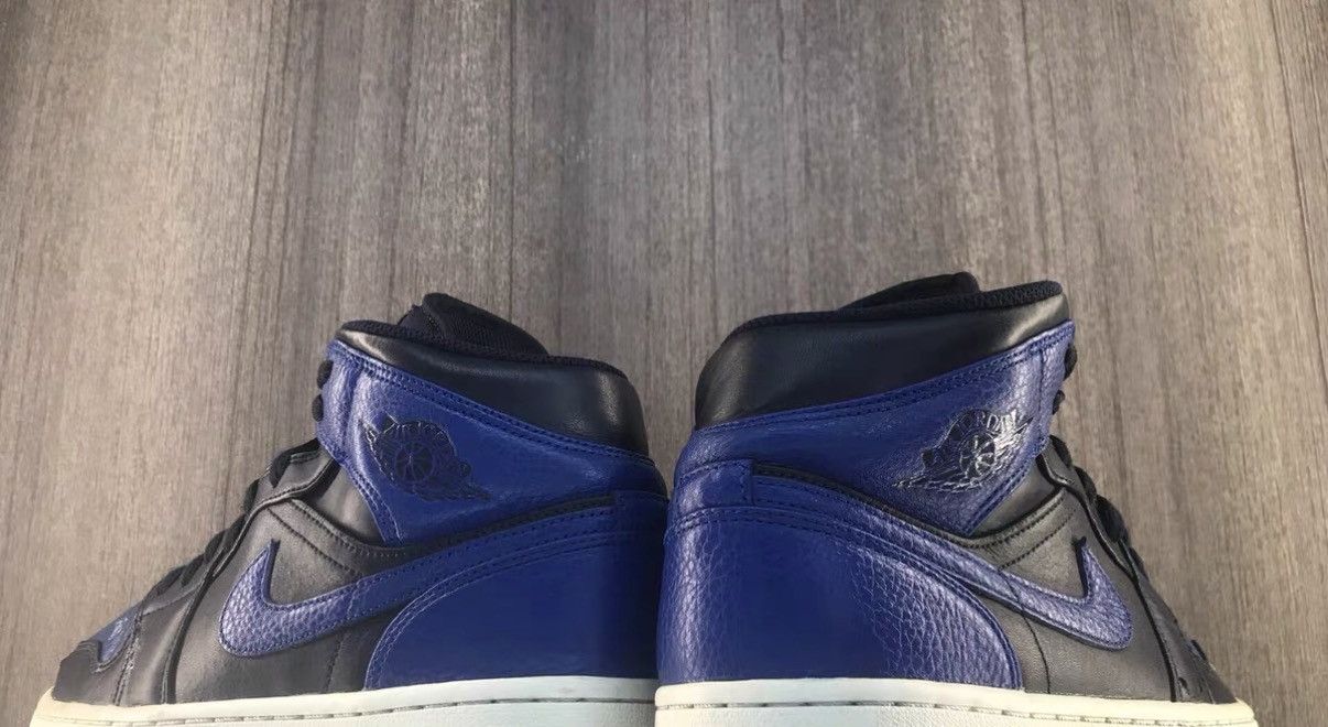 Nike Nike AJ1 Mid Black & Blue J16 Size US 8.5 / EU 41-42 - 4 Thumbnail