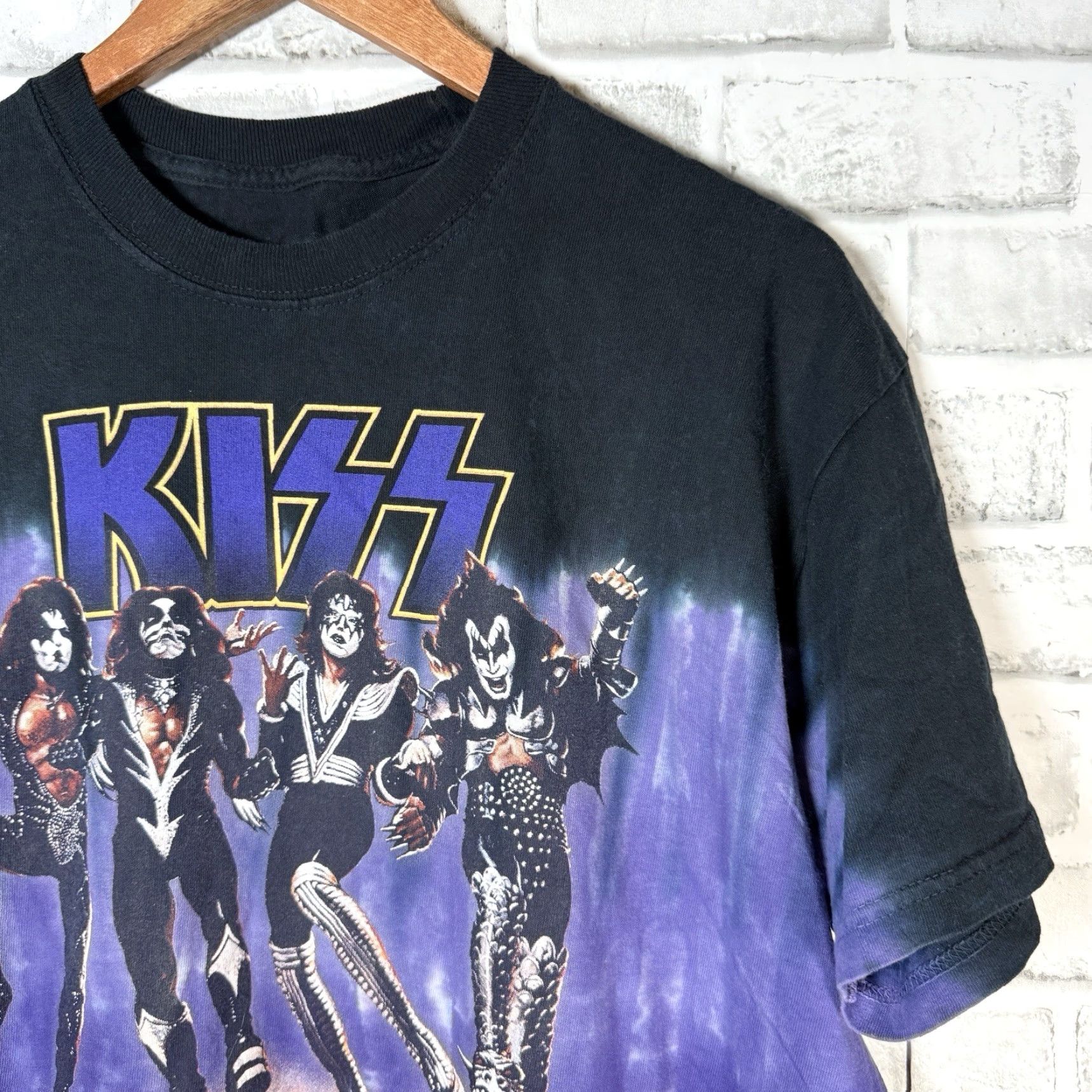 Liquid Blue VINTAGE Liquid Blue Black Tie Dye KISS Band Graphic Tee Mens Size L Size US L / EU 52-54 / 3 - 2 Thumbnail
