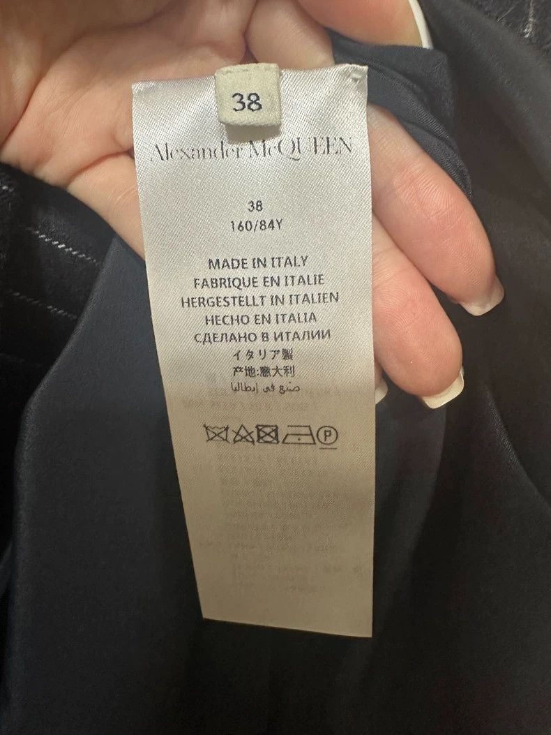 Alexander McQueen Alexander McQUEEN size 38 Vertical striped wool dress 2505 Size XS / US 0-2 / IT 36-38 - 5 Thumbnail