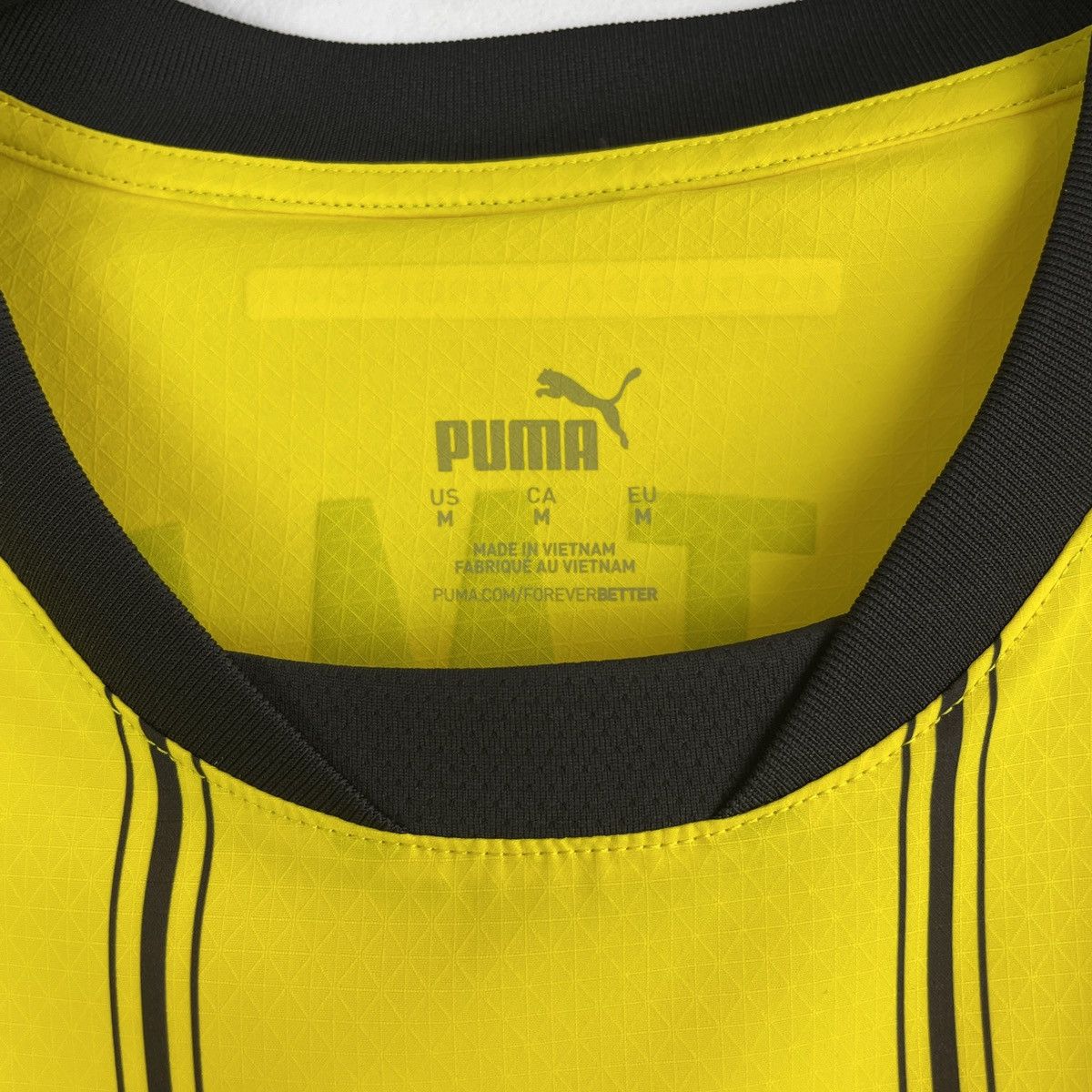 Puma Borussia Dortmund Sabitzer Authentic Home Jersey 2024/2025 Size US M / EU 48-50 / 2 - 4 Thumbnail