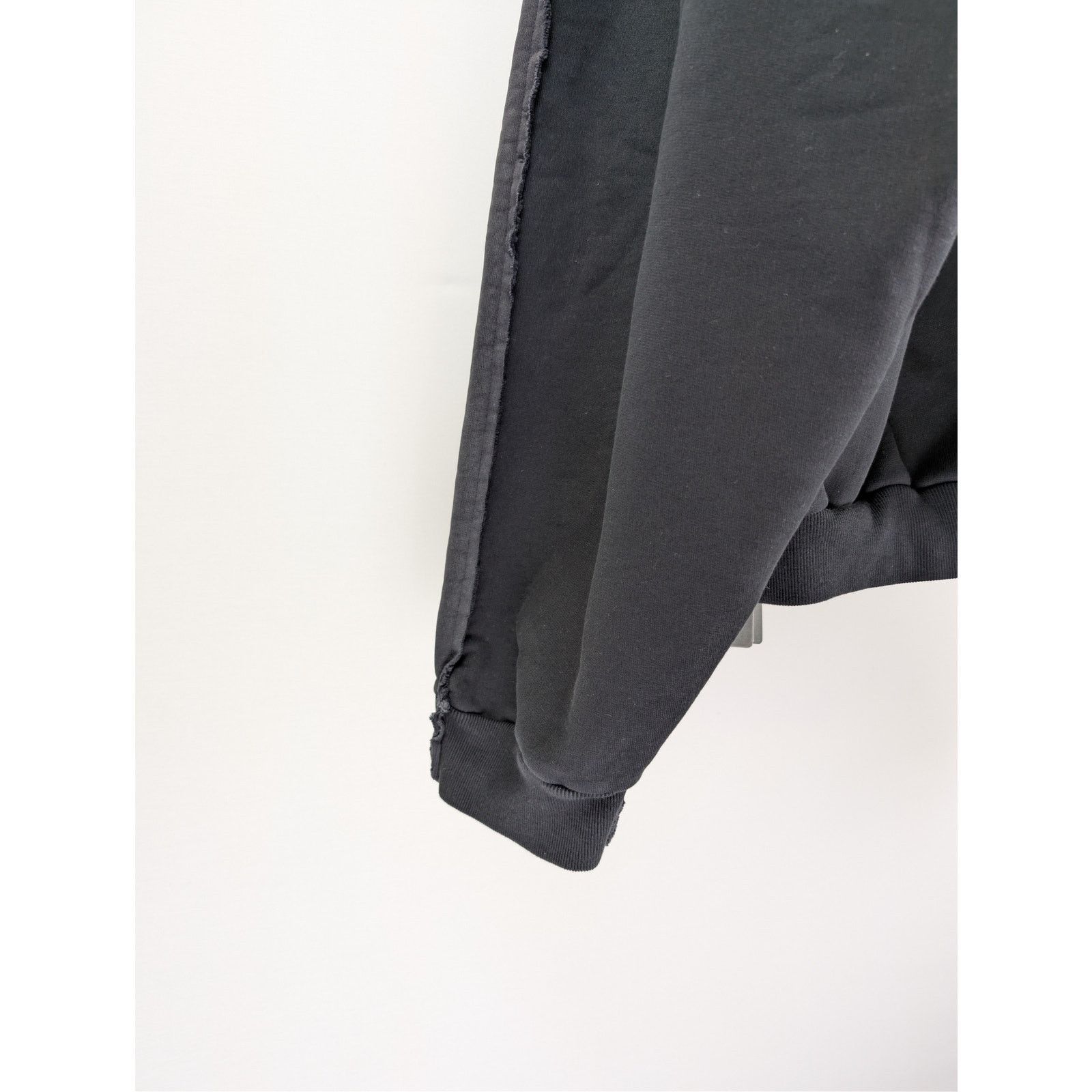 Balenciaga o1rshd1 Double Front Oversize Crewneck Sweatshirt Size US XL / EU 56 / 4 - 14 Thumbnail