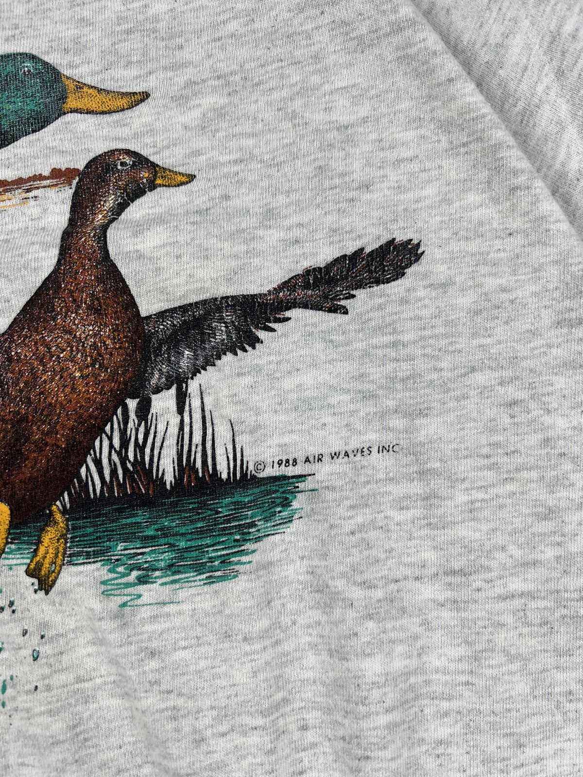 Fruit Of The Loom Vintage Nature Air Waves 1988 Birds Ducks Y2K USA Tee Shirt Size US L / EU 52-54 / 3 - 6 Thumbnail