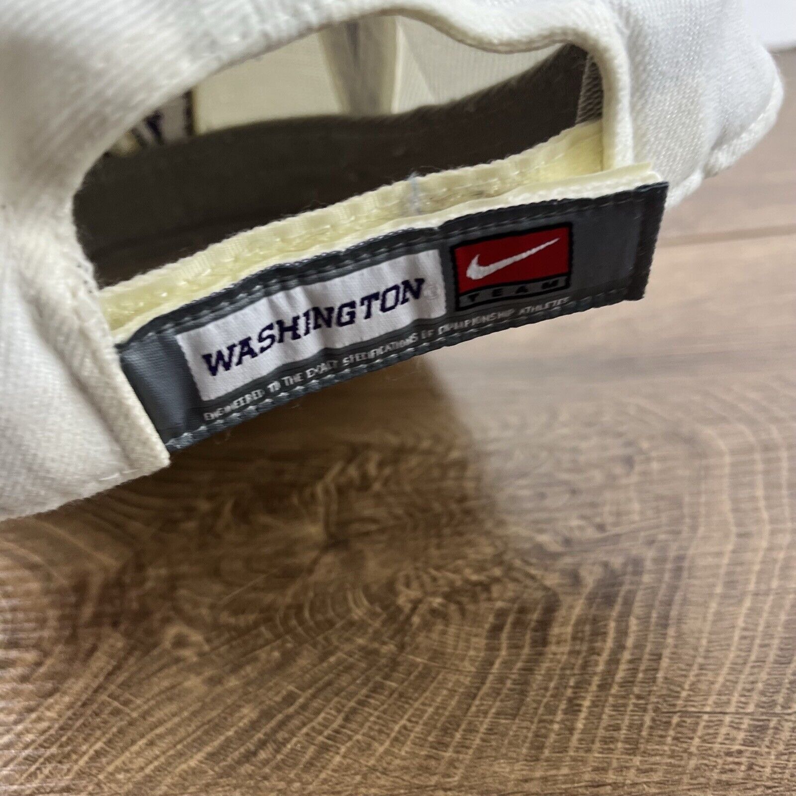 Nike Washington Huskies Nike Hat White Cap Hat Adjustable Hat Whi Size ONE SIZE - 9 Thumbnail