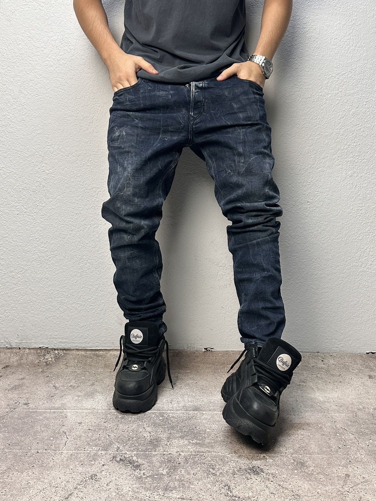 Diesel Diesel blue washed jeans vintage Italy Y2K streetwear Size US 34 / EU 50 - 1 Thumbnail
