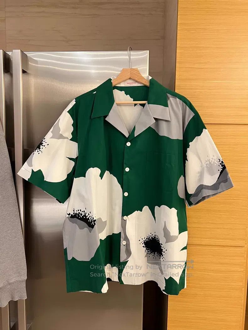 Valentino Valentino Silhouette T-shirt shirt Size US L / EU 52-54 / 3 - 1 Thumbnail