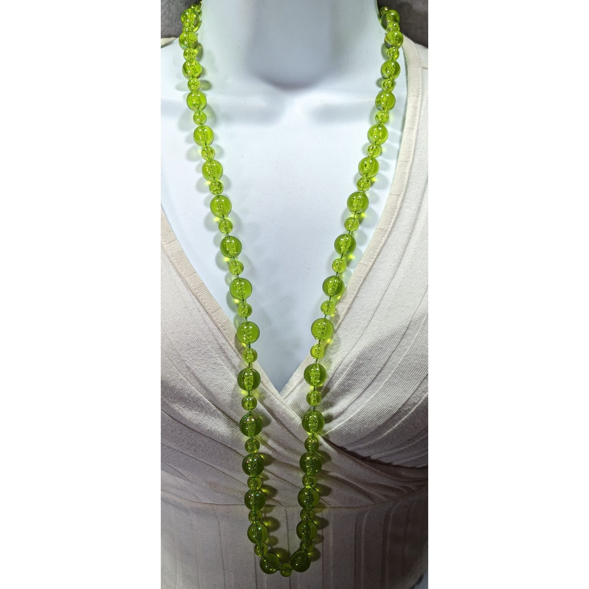 Other Cottagecore Translucent Green Beaded Necklace Size ONE SIZE - 2 Thumbnail