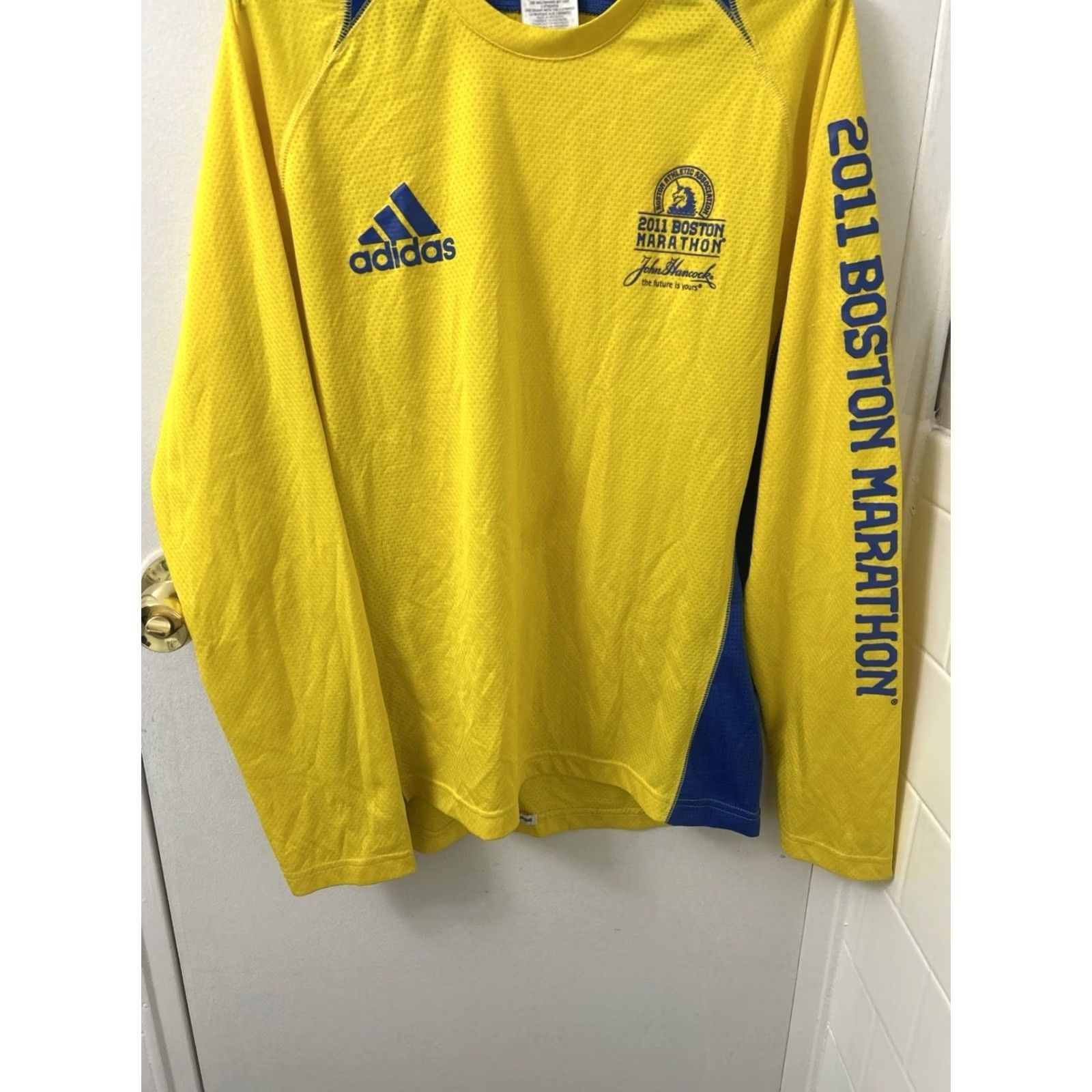 Adidas Adidas Boston Marathon 2011 Shirt Mens Medium Yellow Blue ClimaCool Running L/S Size US M / EU 48-50 / 2 - 3 Thumbnail
