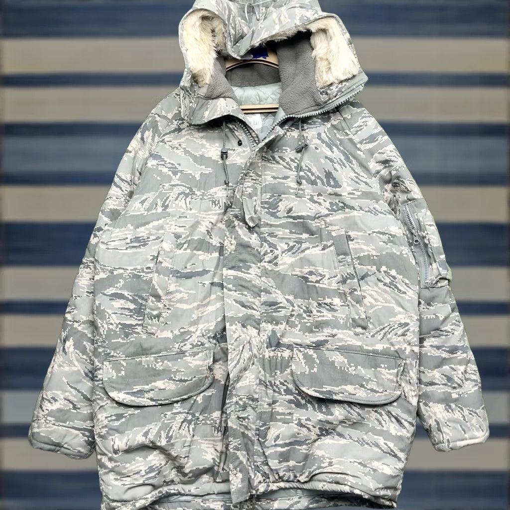 Vintage Dakota Outerwear Parka Jacket Mens Large N3B Military USA Camouflage Hooded Full Zip Pockets NF Fur Trim Nylon Shell 4308 ABU N3B Size US L / EU 52-54 / 3 - 1 Thumbnail