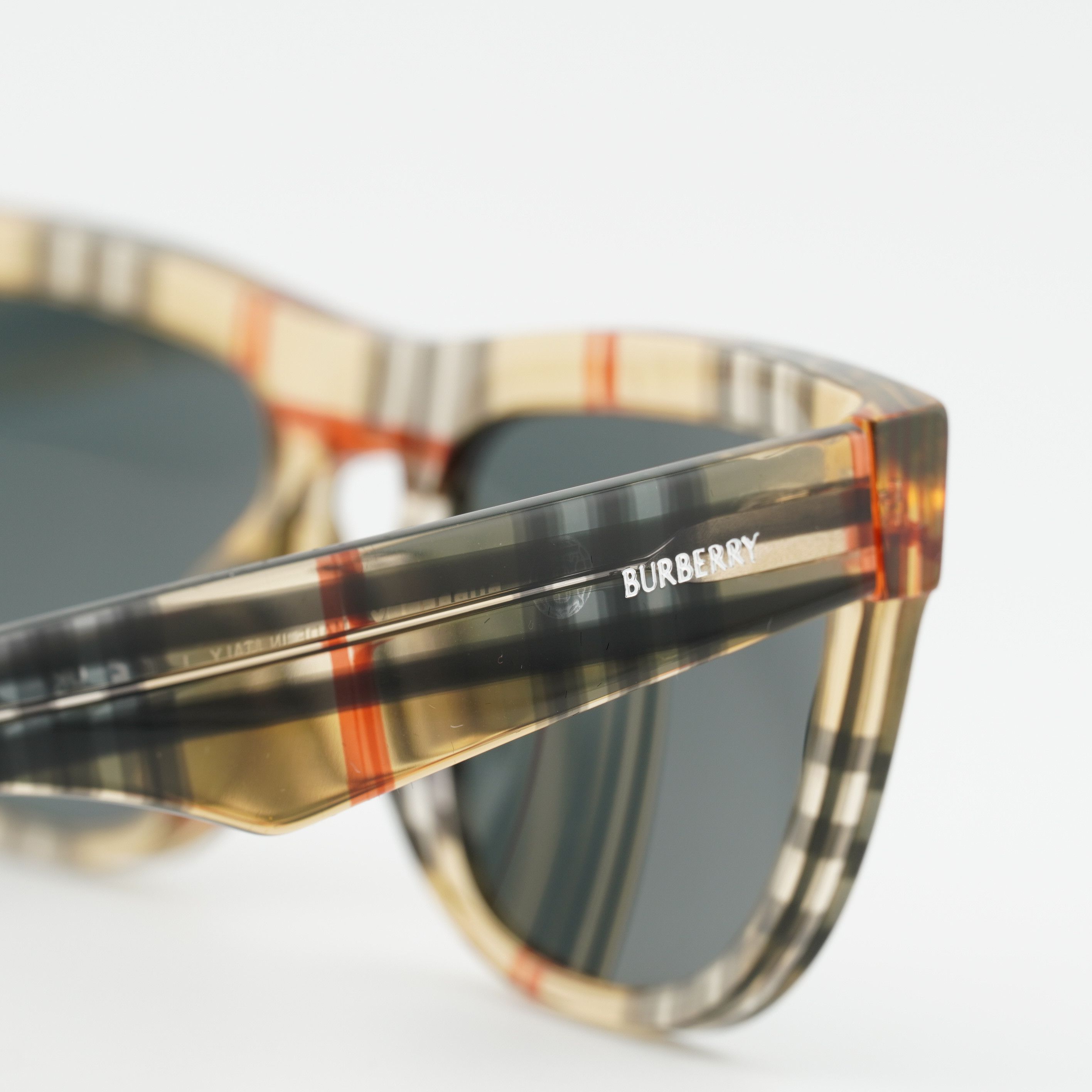 Burberry Burberry BE4431U 412287 Sunglasses Vintage Check Square Fram Size ONE SIZE - 5 Thumbnail