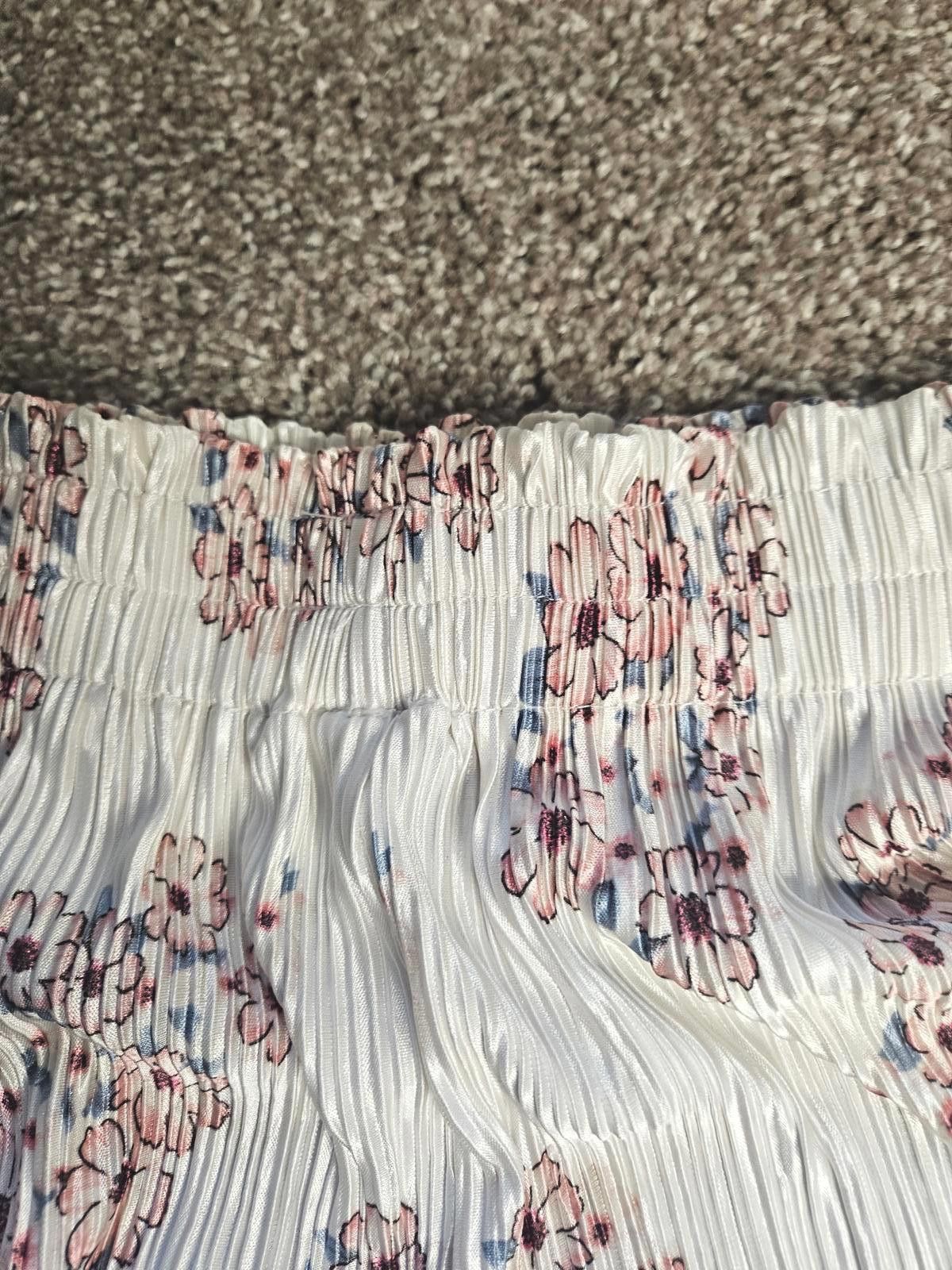 Designer Nwt Sadie & sage Floral Pleated High-Waisted Shorts #202 Size 28" / US 6 / IT 42 - 2 Thumbnail