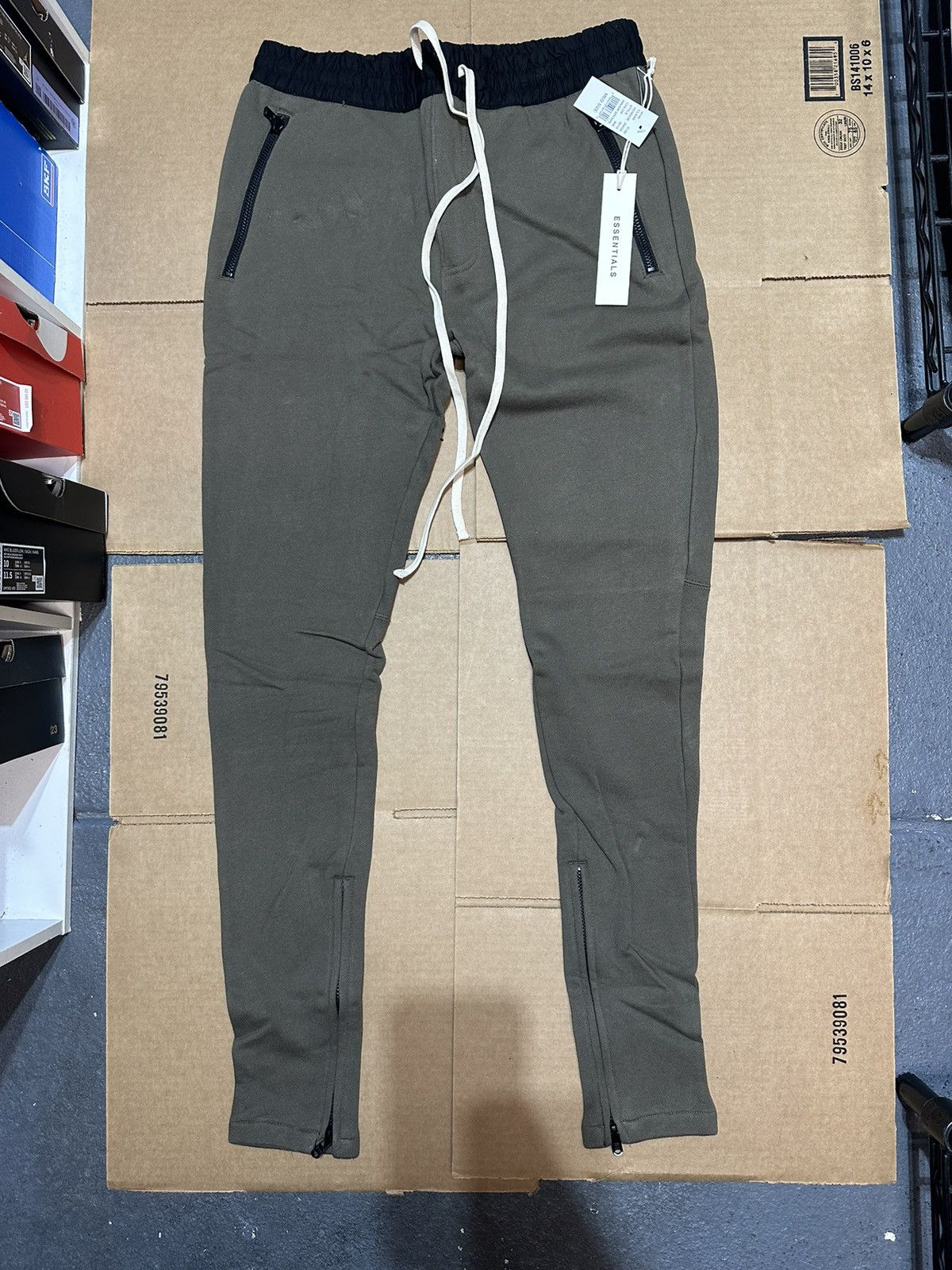 Essentials Drawstring Sweatpants ‘Major Brown’ Fear of God Essentials ...