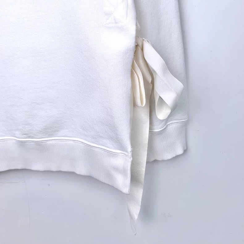 Maison Margiela Maison Margiela White alphanumeric embroidered cotton round Size US S / EU 44-46 / 1 - 4 Thumbnail