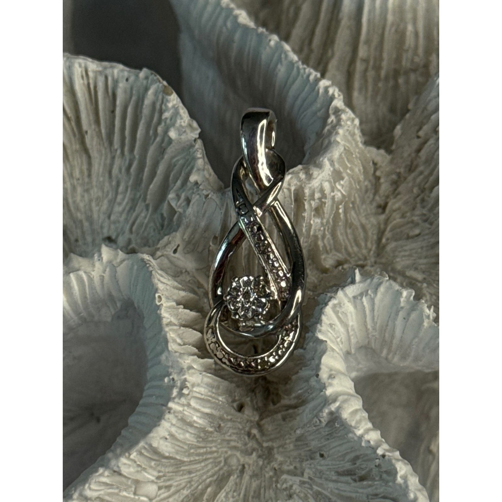 Jewelry ELEGANT 925 STERLING SILVER DIAMONDS PENDANT Size ONE SIZE - 2 Thumbnail