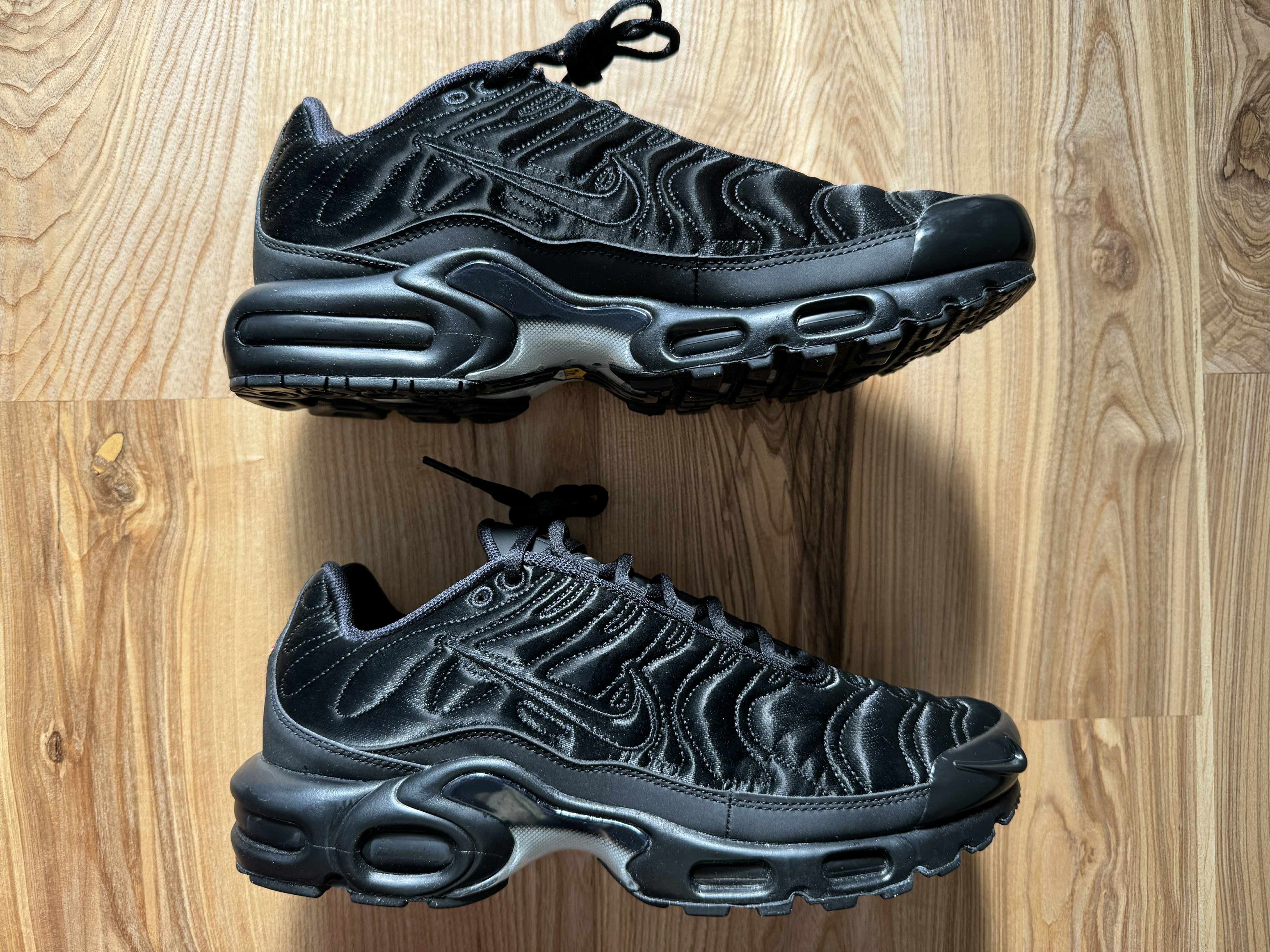 Nike Air Max Plus TN Black Satin Size US 10 / EU 43 - 2 Thumbnail