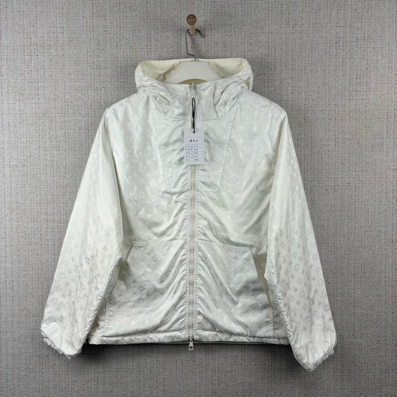 Louis Vuitton Louis Vuitton SS24 Solid pin and print printed reversible Size US M / EU 48-50 / 2 - 1 Thumbnail