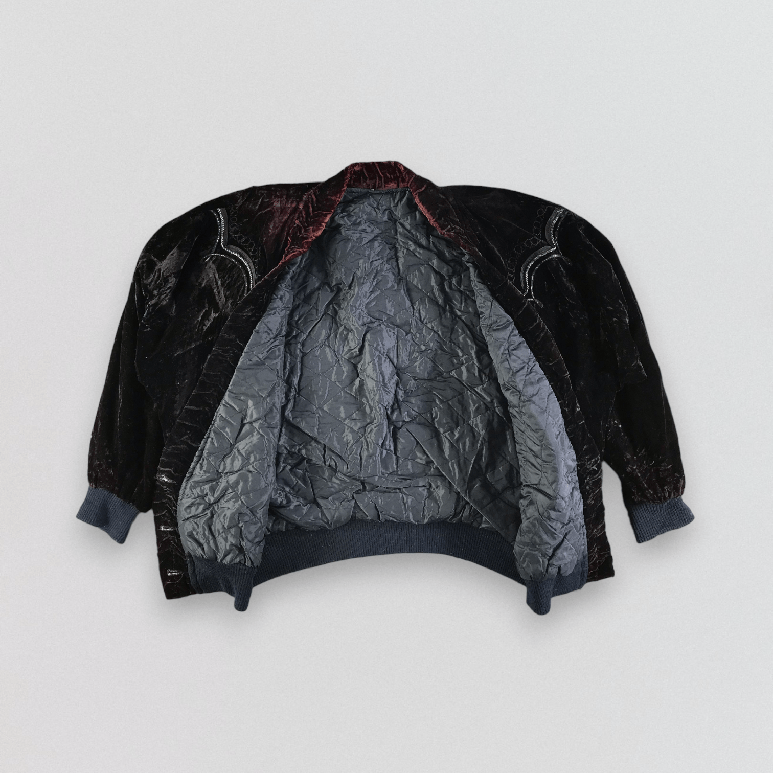 Japanese Brand Vintage Japanese Embroidered Velvet Cardigan Jacket Size US M / EU 48-50 / 2 - 2 Thumbnail