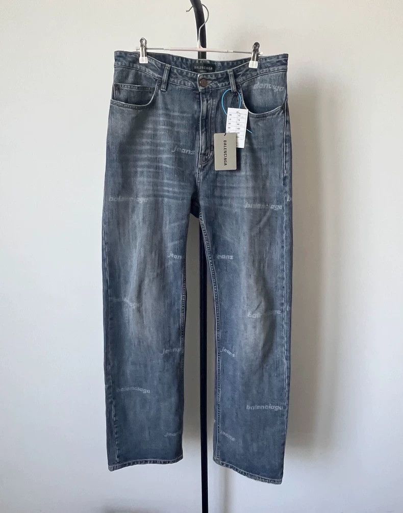 Balenciaga Balenciaga size M Solid monogrammed button pocket straight Size US 27 - 1 Thumbnail