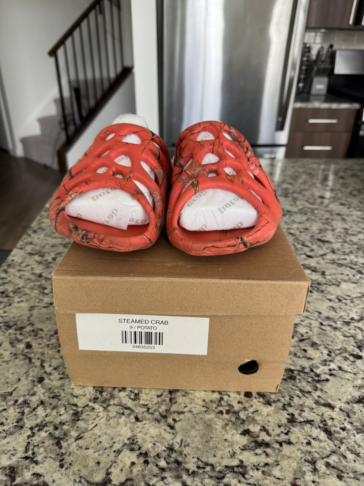 Imran Potato Imran Potato “Steamed Crab” Slides Size US 9 / EU 42 - 5 Thumbnail