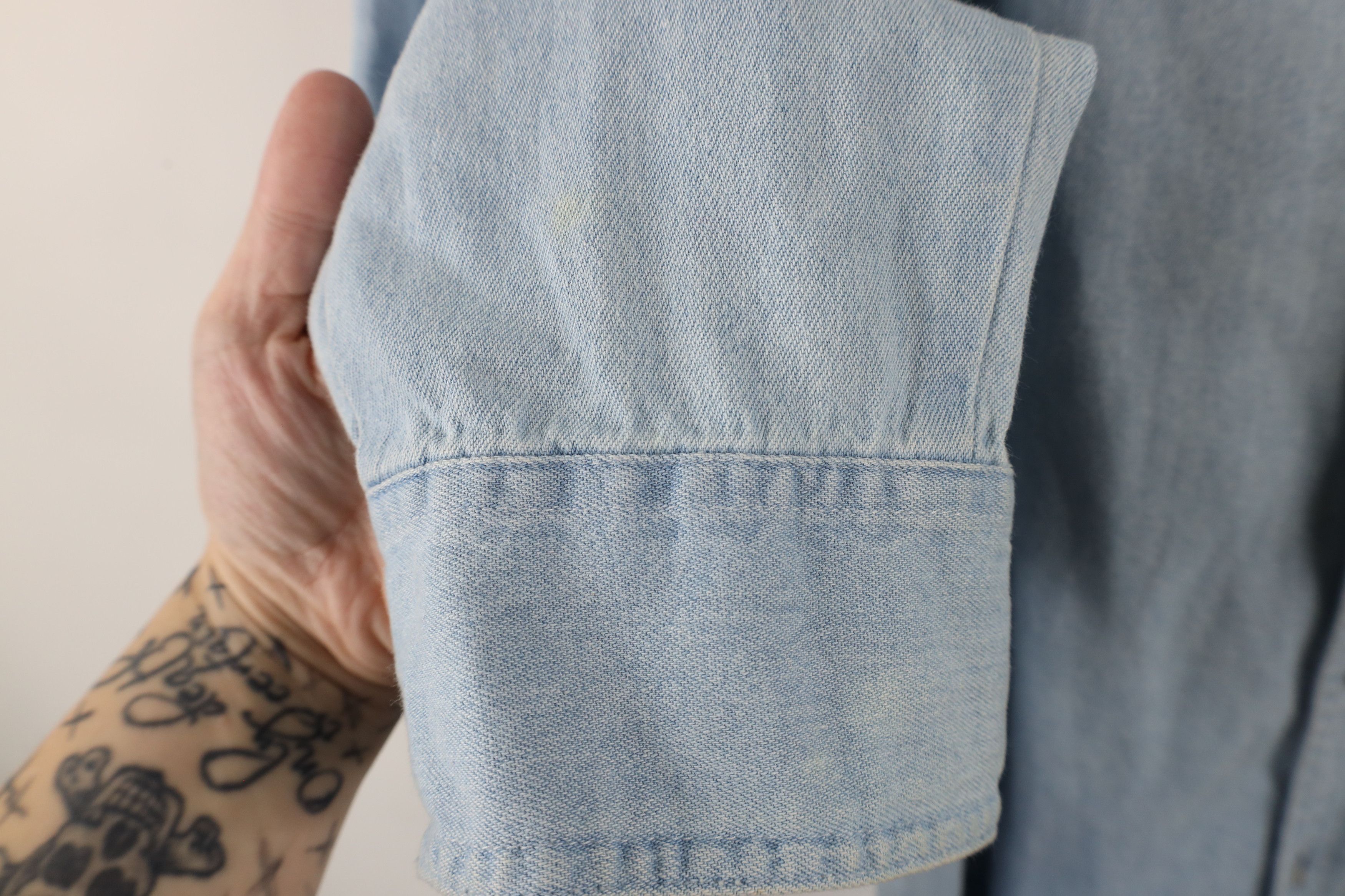 Vintage Vintage 90s Streetwear Last Frontier Denim Button Shirt Size US L / EU 52-54 / 3 - 8 Thumbnail
