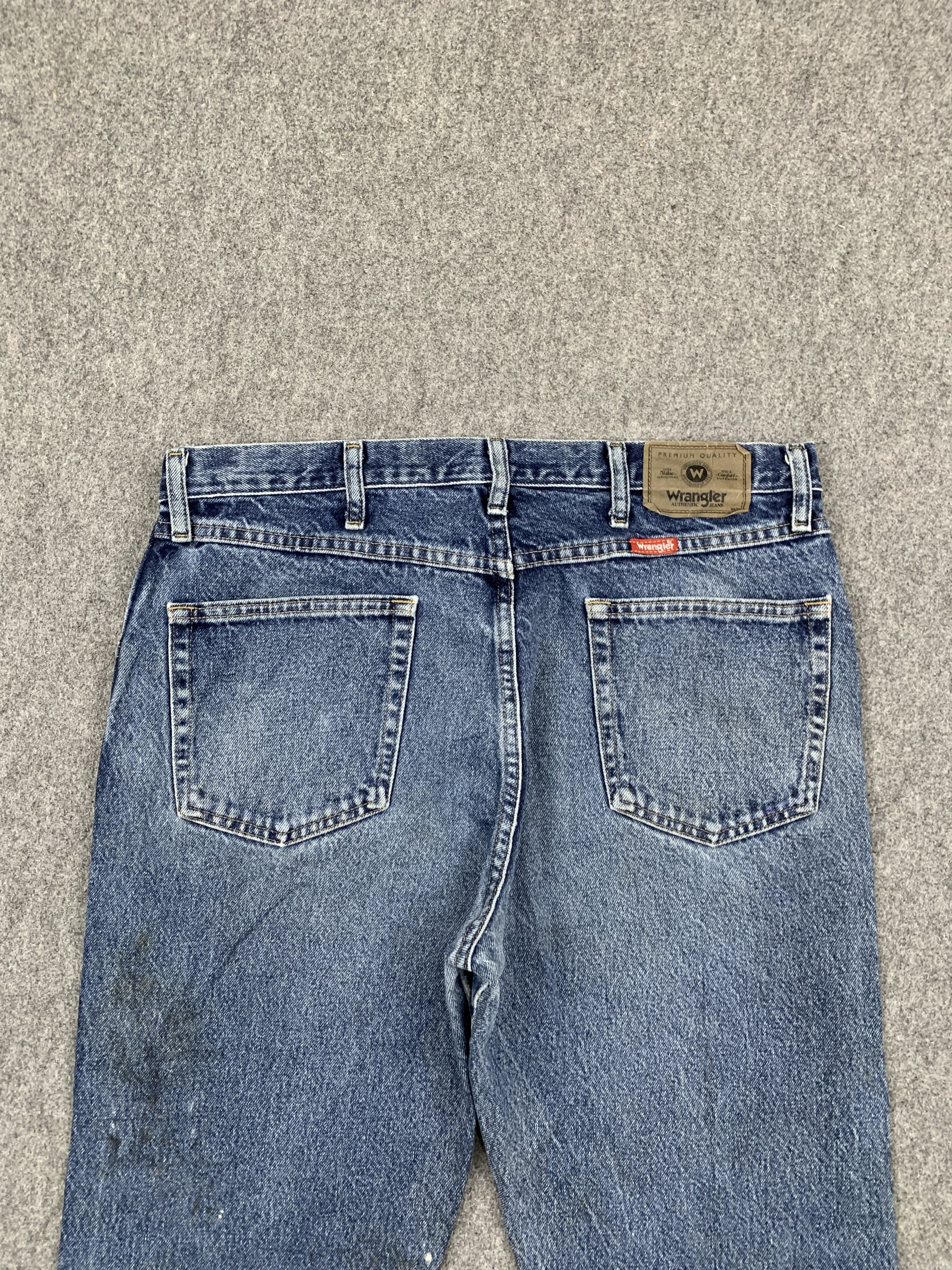 Vintage Vintage Wrangler Faded Blue Jeans DP1702 Size US 35 - 4 Thumbnail