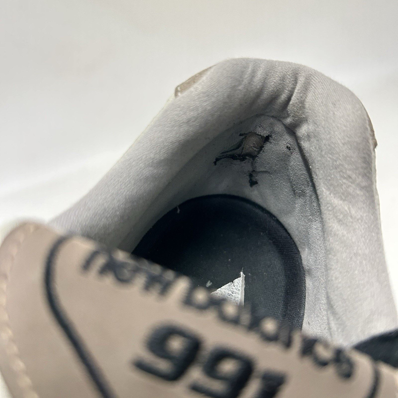 New Balance New Balance 991 Made in England Urban Winter Pack “Pelican” Size US 10 / EU 43 - 9 Thumbnail