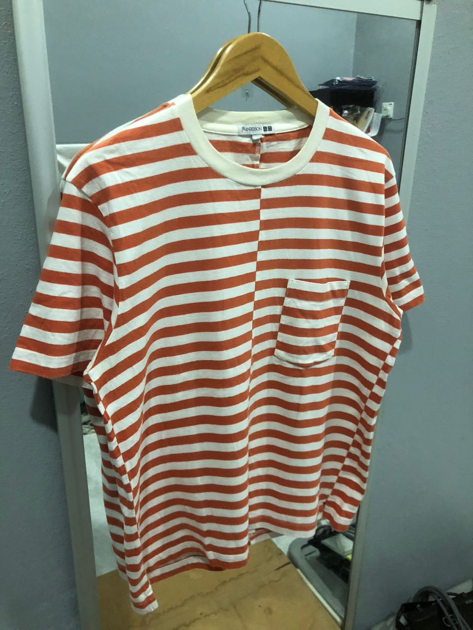 JW Anderson × Uniqlo JW Anderson Split Stripe Uniqlo Tee Size US M / EU 48-50 / 2 - 2 Thumbnail