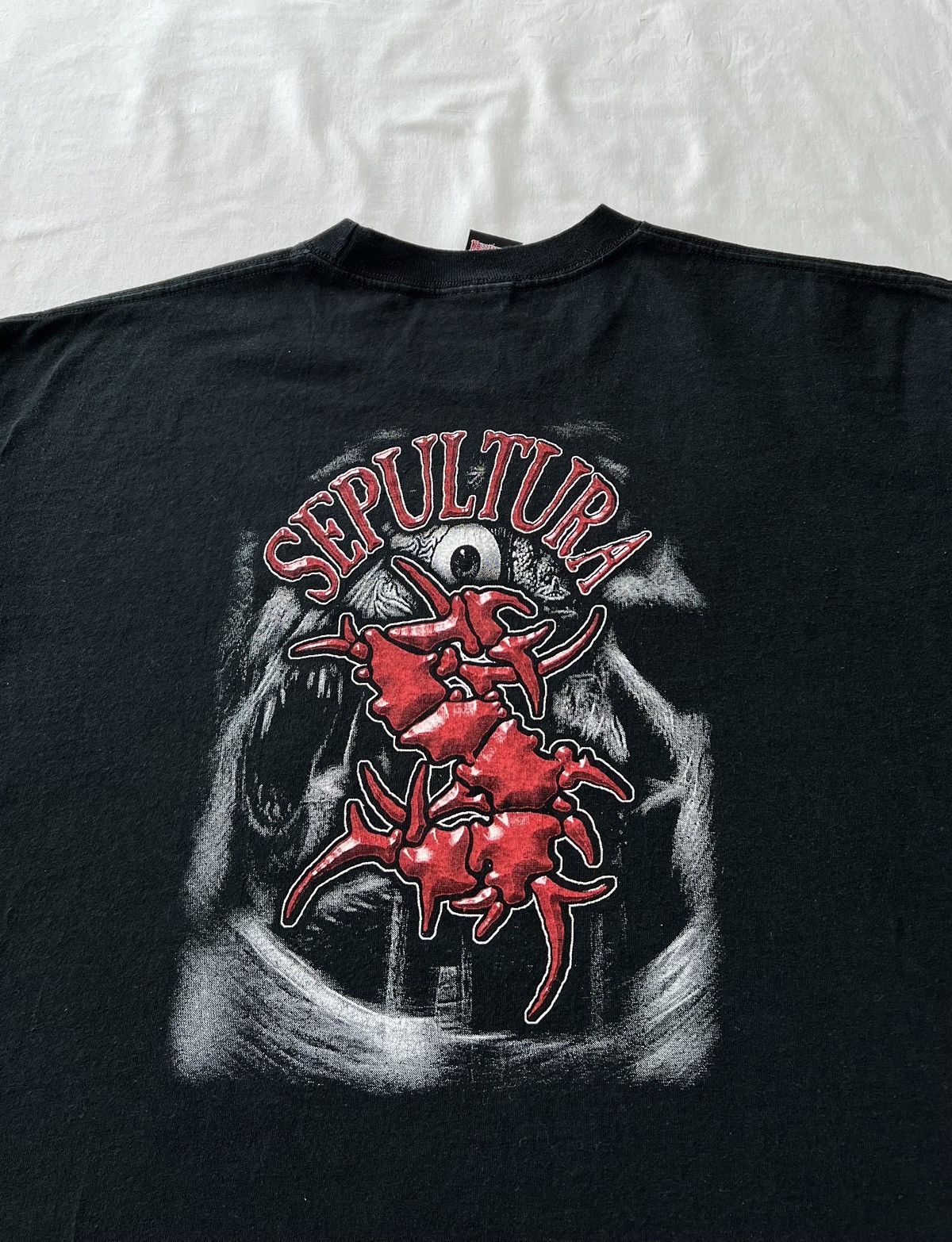 Band Tees Vintage 2000s Sepultura Devil Metal Band Black Tee Size US XL / EU 56 / 4 - 11 Thumbnail