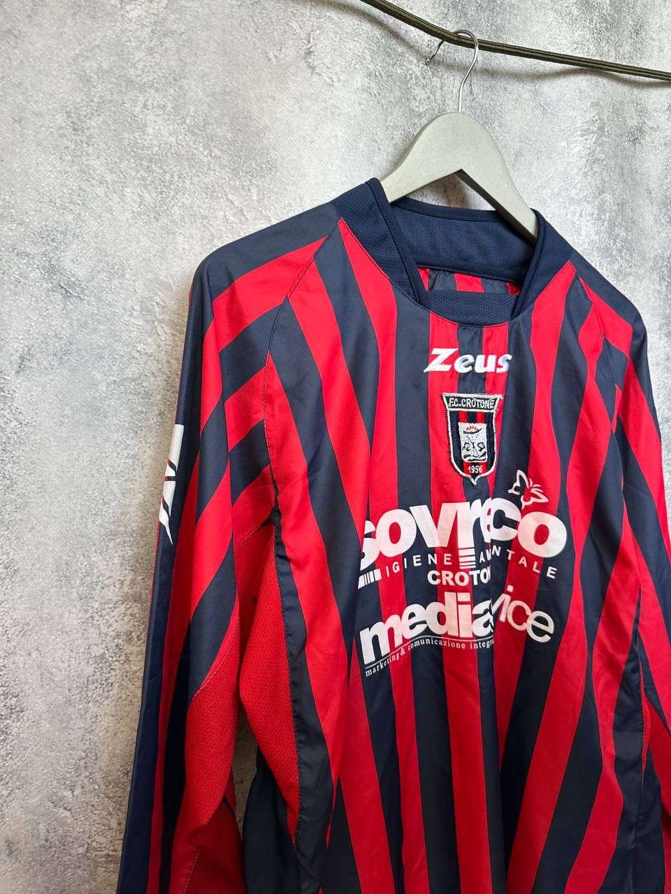 Other FC Crotone Zeus 2006-07 Home Shirt Jersey LS Striped Size US M / EU 48-50 / 2 - 4 Thumbnail