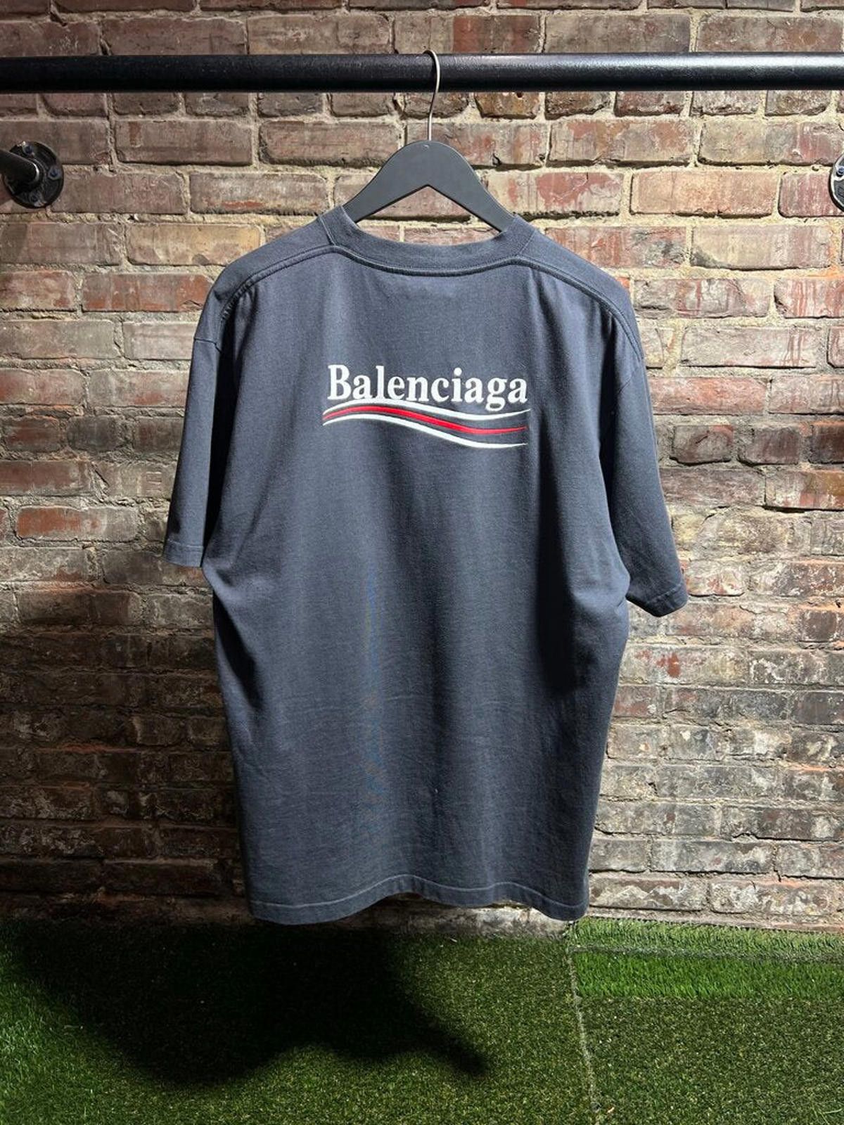 Balenciaga Balenciaga Campaign Tee Grey Sz. S Size ONE SIZE - 2 Thumbnail