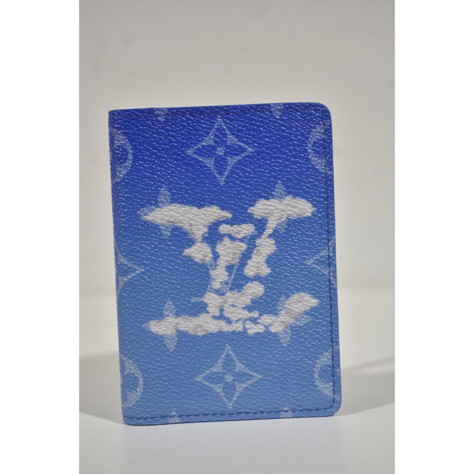 Louis Vuitton Louis Vuitton White Monogram Logo Pocket Organizer Wallet Size ONE SIZE - 2 Thumbnail