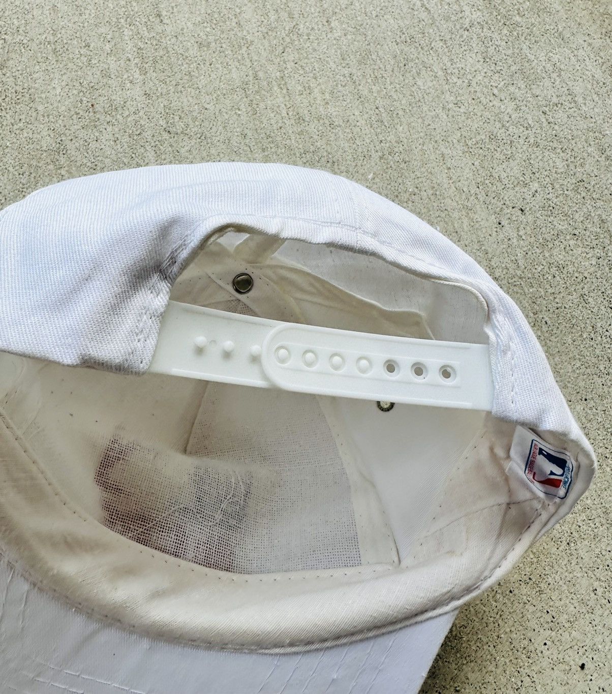 MLB × Vintage Vintage CBS MLB Baseball SnapBack Hat 80s White Adjustable Size ONE SIZE - 5 Thumbnail