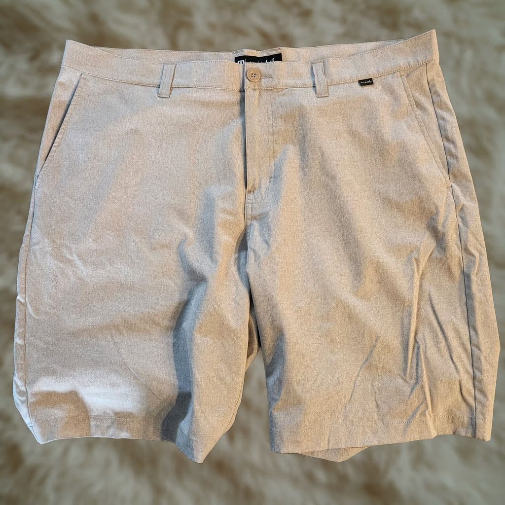 TravisMathew Travis Mathew Shorts Mens 40 10” Inseam Tan Golf Athletic Flat Front Chino Mens Regular Beige Polyester Spandex Athletic Modern Clean Folded Size US 40 / EU 56 - 1 Thumbnail