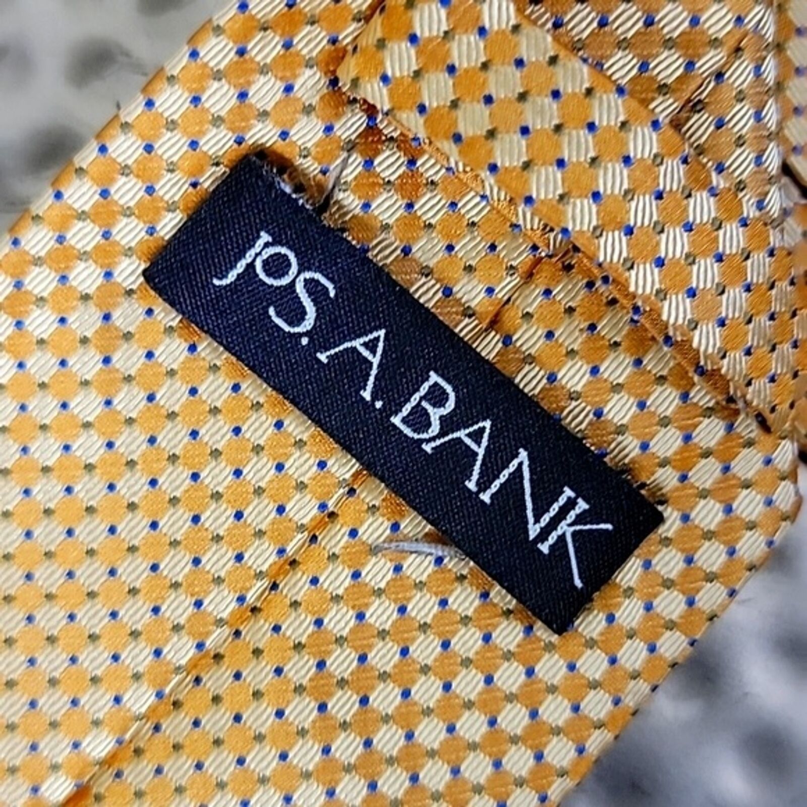 Jos. A. Bank Jos A. Bank Yellow Gold Silk Neck Tie size 3.5" Geometric Size ONE SIZE - 8 Thumbnail
