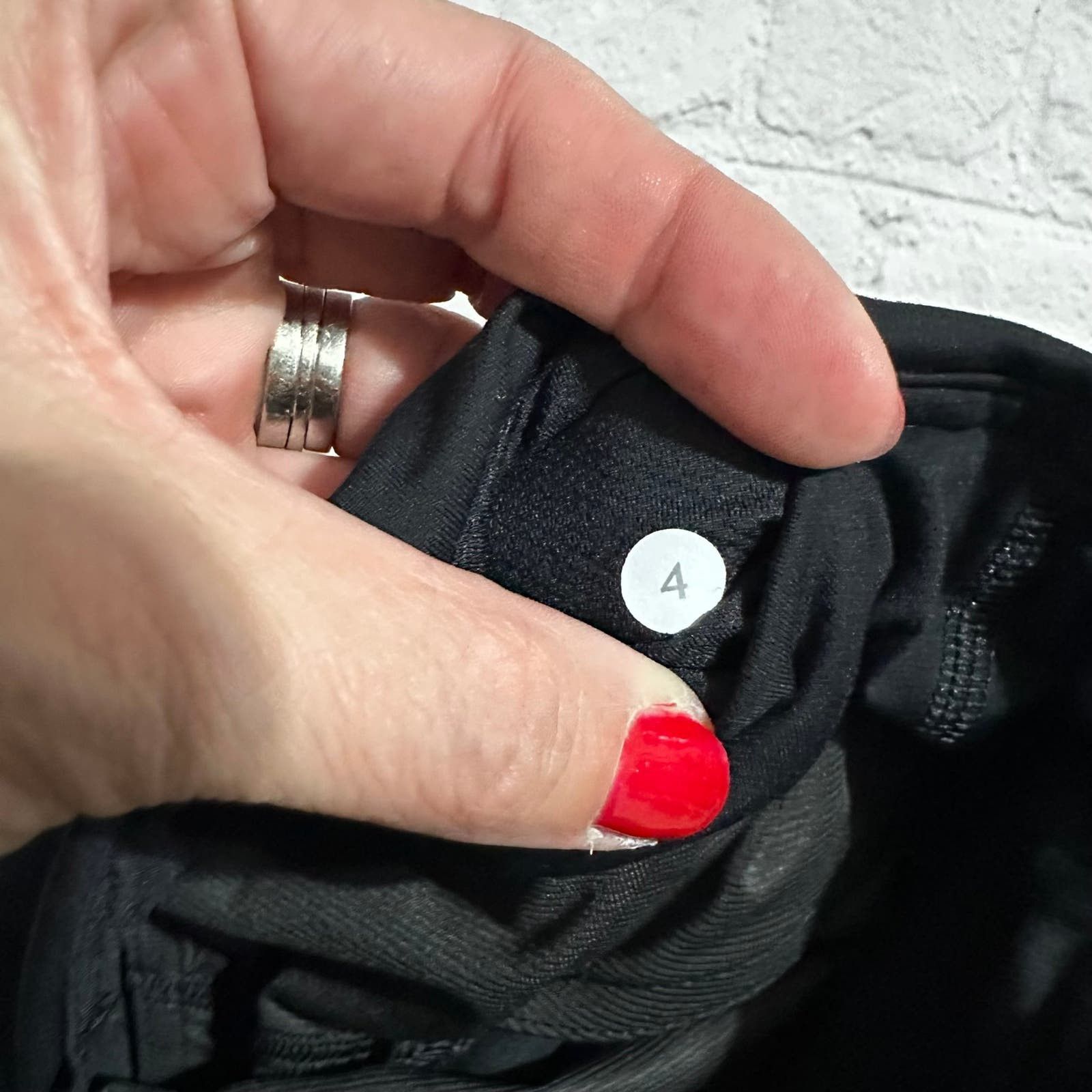 Lululemon Lululemon black shorts Size 28" / US 6 / IT 42 - 4 Thumbnail