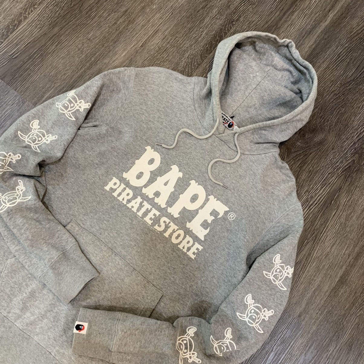 Bape A Bathing Ape BAPE Pirate Store Hoodie Size US L / EU 52-54 / 3 - 2 Thumbnail