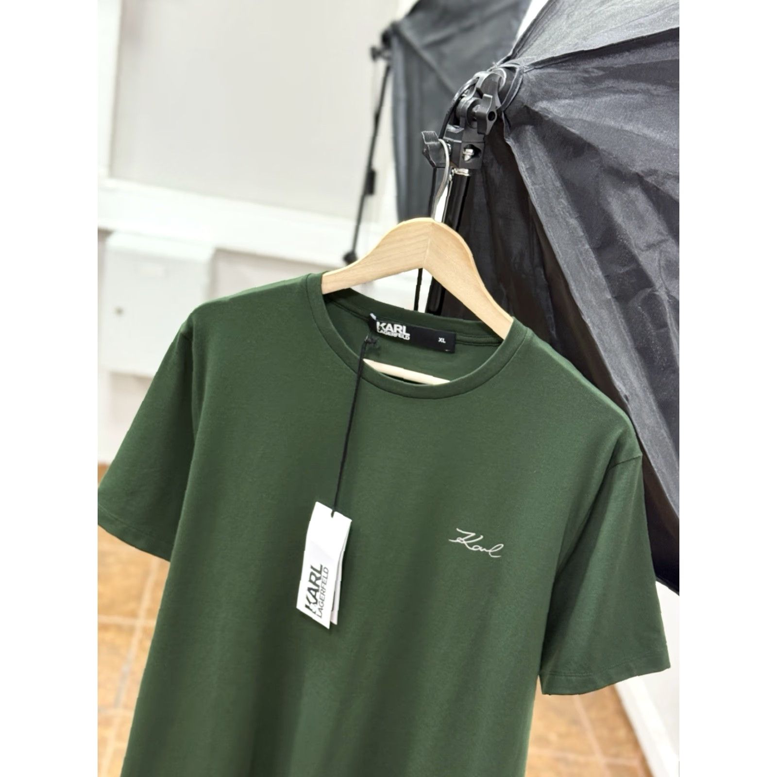 Karl Lagerfeld Karl Lagerfeld T-Shirt XL Green, Classic Luxury, Men, New with Tag, Rare, France Size US XL / EU 56 / 4 - 2 Thumbnail