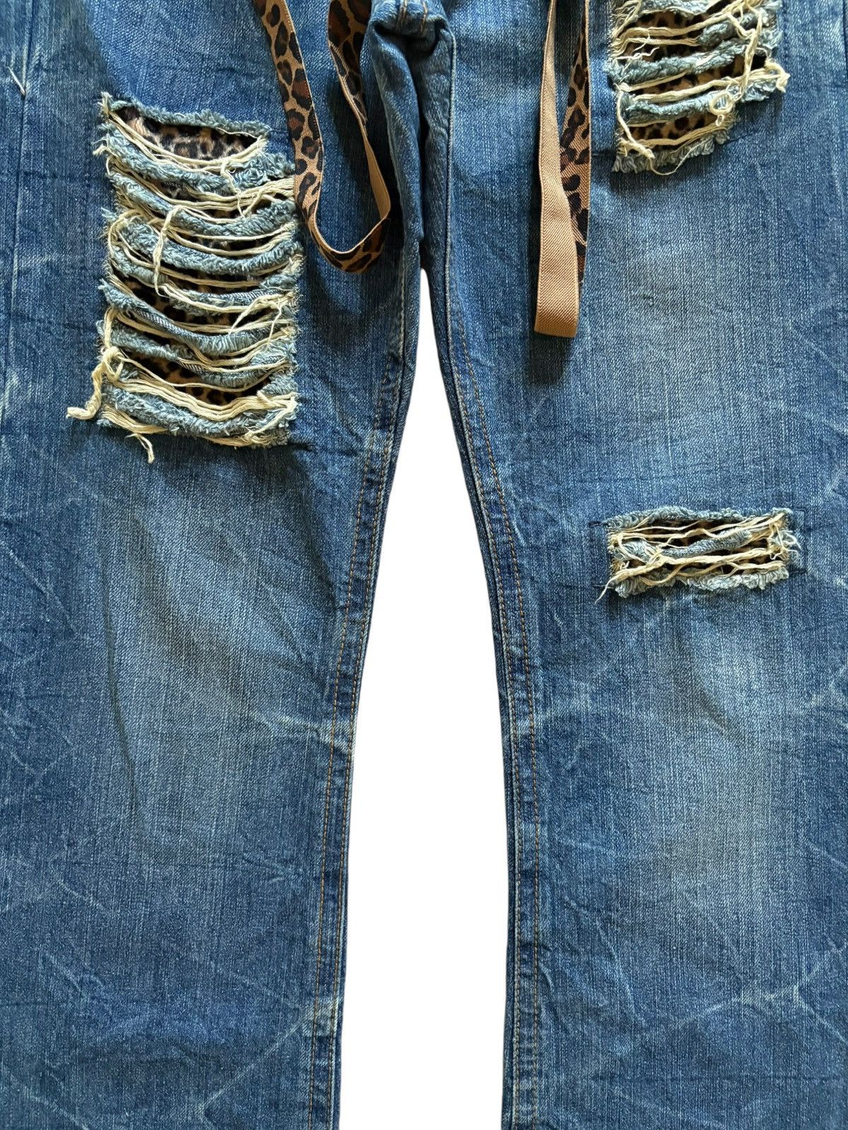 Japanese Brand SALES🔥Vintage Japanese Brand Leopard Patch Baggy Jeans Size 33" - 5 Thumbnail