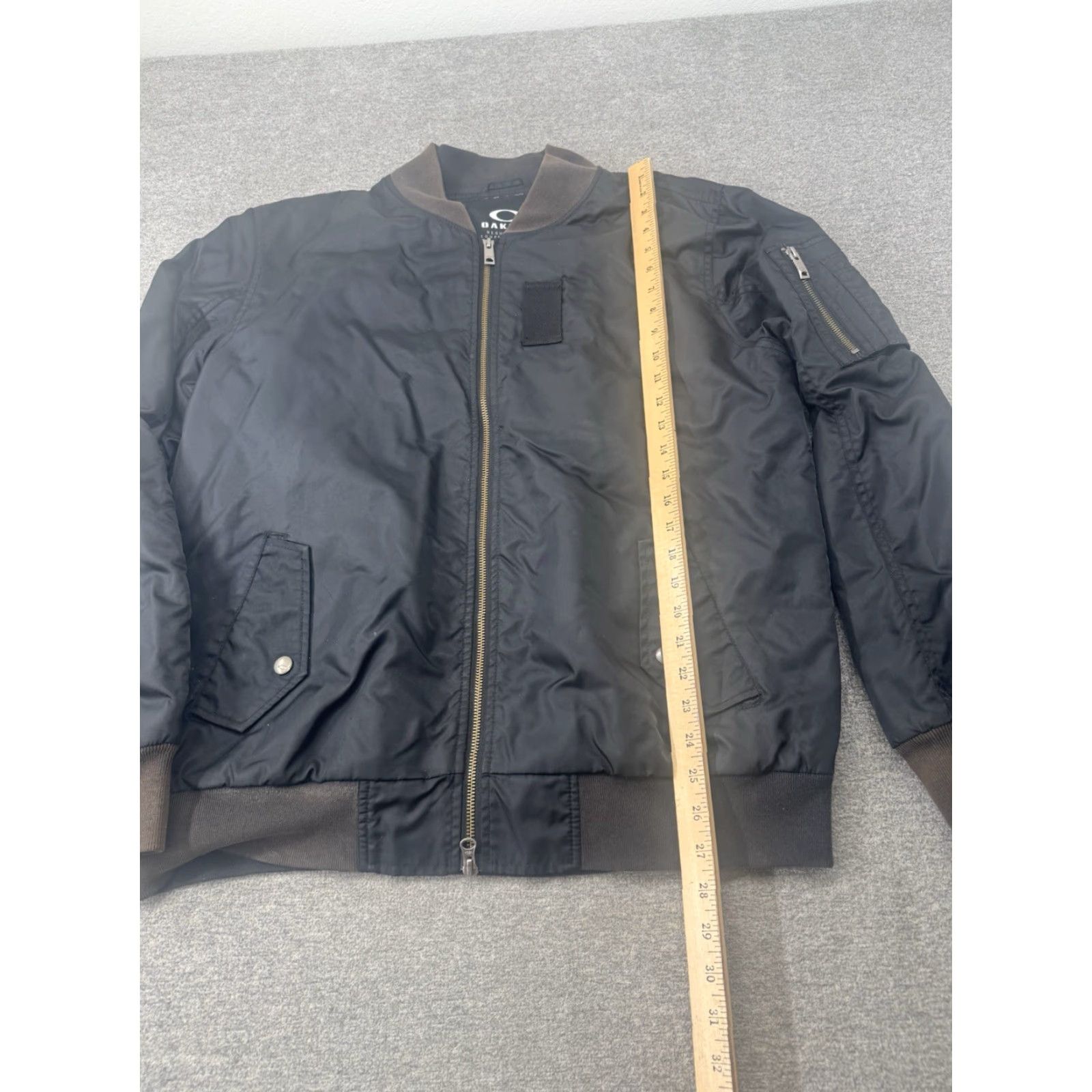 Oakley Oakley City Performance Jacket Mens Large Black Full Zip Bomber Outdoor Casual Size US L / EU 52-54 / 3 - 4 Thumbnail