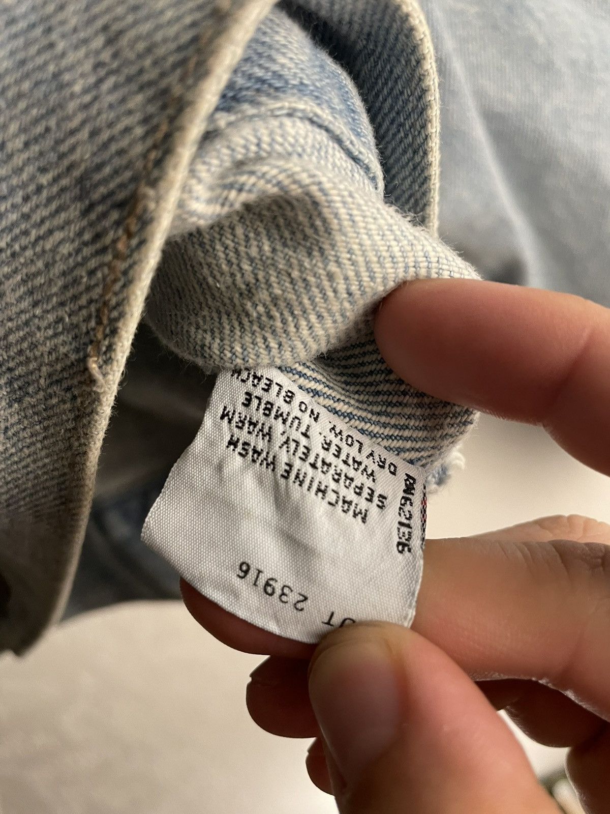 Vintage Vintage guess jeans cropped jacket Size US S / EU 44-46 / 1 - 6 Thumbnail