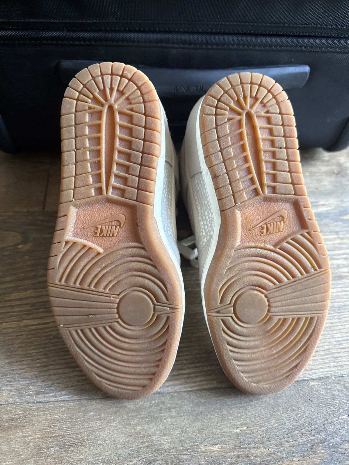 Nike Nike Sky Hi Dunks—Cream & Irridescent Mermaid—Size 7—2014 Size US 7 / IT 37 - 3 Thumbnail