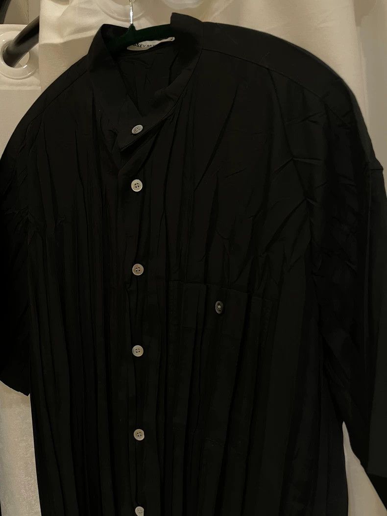 Issey Miyake Issey Miyake Black pleated short sleeve shirt Size US L / EU 52-54 / 3 - 3 Thumbnail